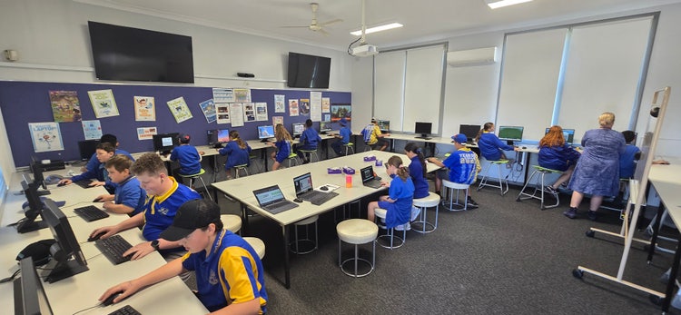image of students in the technology room